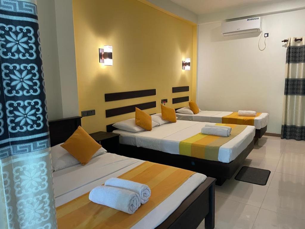 Amron Resort Sigirîya Chambre photo